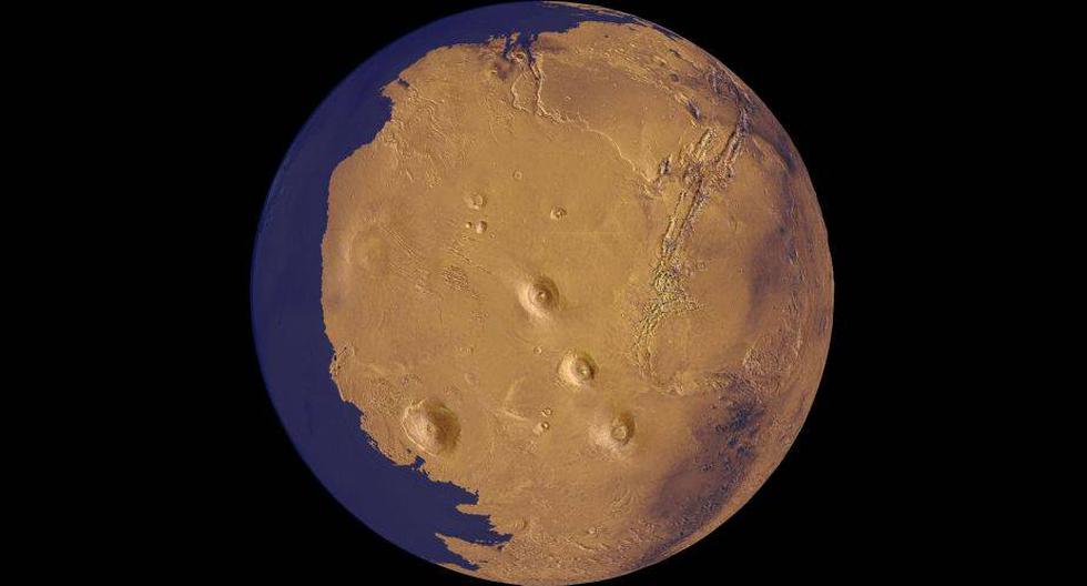 En 2007, científicos de EEUU y Canadá confirmaron que Marte tuvo un gran océano que ocupaba un tercio de su superficie y que le hizo tener en otro tiempo un aspecto parecido al de la Tierra. (Foto: EFE)
