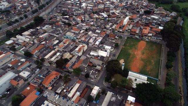 Grandes estadios de Río de Janeiro, Sao Paulo así como canchas de barrios en Brasil lucen completamente vacíos por la cuarentena. (Foto: EFE)