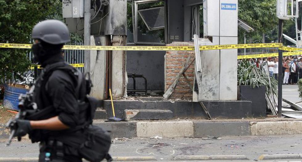 Difunden video exacto del momento de inmolación de terrorista tras atentado en Yakarta, Indonesia. (Foto: EFE)
