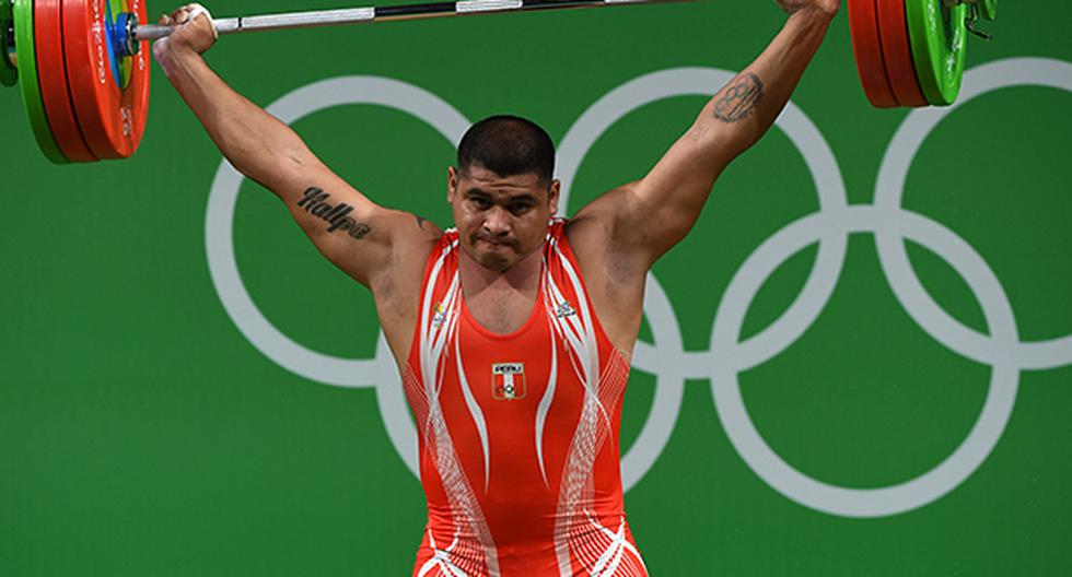 Hernán Viera se convirtió en poseedor del récord nacional de levantamiento de pesas en la categoría de 105 kg. (Foto: AFP)