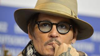 Cuál es el nuevo look de Johnny Depp que causa polémica entre sus seguidores