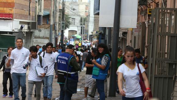 Los inspectores de la Municipalidad de Lima vigilan las zonas comerciales del Cercado. (GEC)