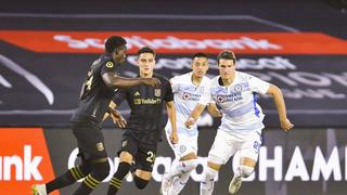 Yotún anotó gol pero Cruz Azul perdió 2-1 ante LAFC y quedó eliminado de la Concachampions | VIDEO