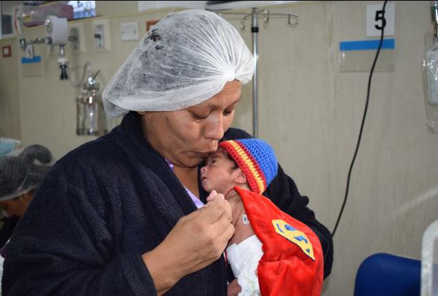 Niños prematuros recibieron un cálido homenaje en un concurso de disfraces, que se realizó en el hospital Guillermo Almenara del Seguro Social de Salud (EsSalud). (Foto: EsSalud)