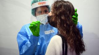 La cuarta ola de coronavirus se estabiliza en España pero deja 114 muertes en un día