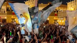 A pocas horas del duelo ante México: el espectacular banderazo de los hinchas argentinos en las calles de Doha