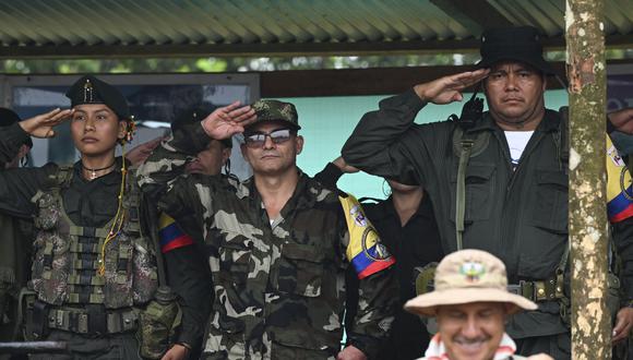 El máximo comandante de la disidencia de las FARC-EP, alias Iván Mordisco. (Foto por JOAQUIN SARMIENTO / AFP)