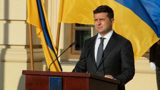 Presidente de Ucrania considera que alertas sobre invasión rusa “provocan pánico”