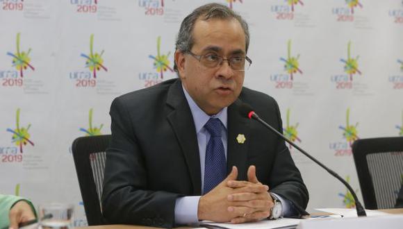 Ministro Jaime Saavedra demandará a Daniel Abugattás