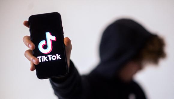 Aprende cómo crear tu propio audio personalizado en TikTok. (Foto: LOIC VENANCE / AFP)