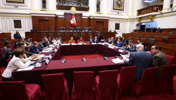 Comisión de Constitución continúa debate sobre la reforma política planteada por el Ejecutivo (Foto: Congreso)