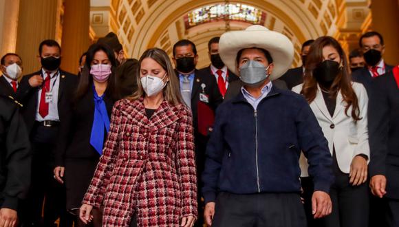 “Nuestros representantes no solo deshonran los votos de sus electores, sino que desbaratan la naturaleza misma de la función pública con un ejercicio impropio e indigno”. (Foto: Archivo).