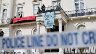 Okupas toman la mansión de un oligarca ruso en Londres como protesta por la guerra de Ucrania