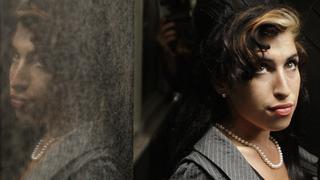 Familia de Amy Winehouse critica documental sobre su vida