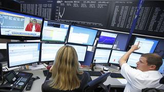 Bolsas europeas abren con pérdidas tras rescate de Credit Suisse