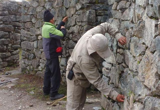 Finalmente, se realizó el mantenimiento de pasamanos, consolidación de escalinatas de piedra y otras de labores de preservación. (Foto: Dirección de Cultura de Cusco)