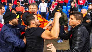 Europa League: bronca de hinchas en final, al detalle [FOTOS]