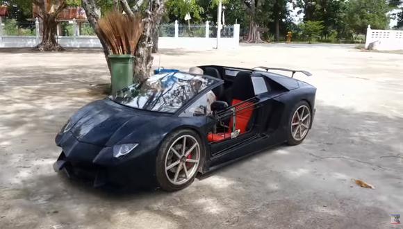 El dueño del auto trató de imitar cada detalle que caracteriza al Lamborghini Aventador. (Foto: Youtube).
