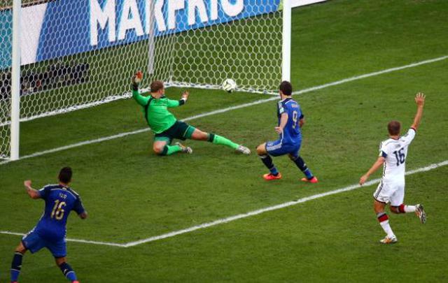 Higuaín anotó, pero fue anulado por posición adelantada - 1