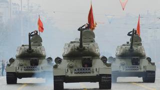 Rusia exhibe sus armas 70 años después de victoria sobre Hitler