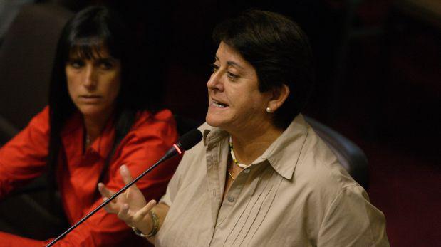 Cada legislatura, una aventura, por Farinata