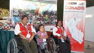 Artesanos con discapacidad ofrecen sus productos en Perumin 2013