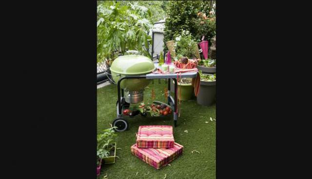 Una buena idea es incluir adornos y detalles en tonos vivos. Esto permitirá darle frescura al entorno. (Foto: Getty Images)