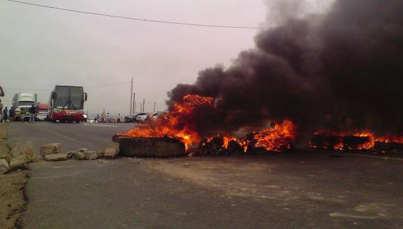 Trujillo: pobladores bloquearon la Panamericana Norte