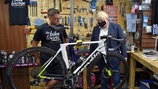 Boris Johnson anuncia bonos para reparar la bicicleta y la construcción de miles de kilómetros de ciclovías | FOTOS
