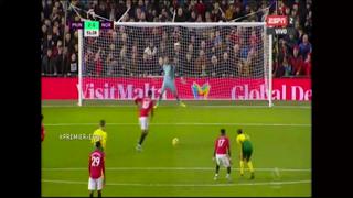 Manchester United vs. Norwich City: Marcus Rashford completó su doblete anotando de penal