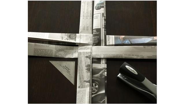 Crea tus propias canastas con periódicos reciclados - 5