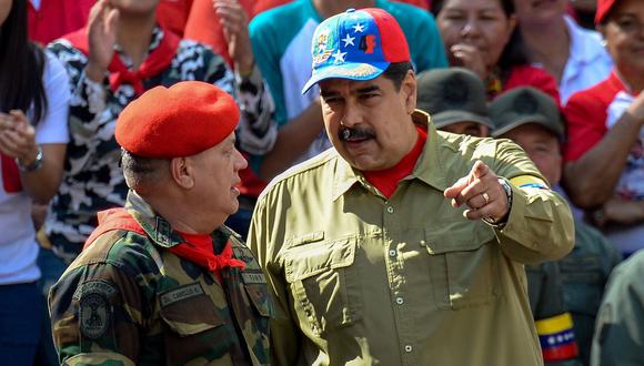 El número 2 del chavismo, Diosdado Cabello, junto al presidente de Venezuela, Nicolás Maduro, el 4 de febrero del 2018 en Caracas. (AFP / FEDERICO PARRA).