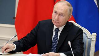 Putin dice en mensaje de Año Nuevo que Occidente está usando Ucrania para destruir Rusia