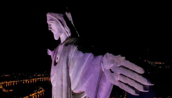 Fotografía de archivo fechada el 30 de marzo de 2019 y tomada con un dron que muestra la estatua del Cristo Redentor, en Río de Janeiro (Brasil). (Foto: EFE/ Antonio Lacerda).