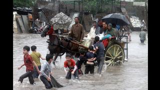 Monzón más duro en décadas deja 70 muertos en Pakistán