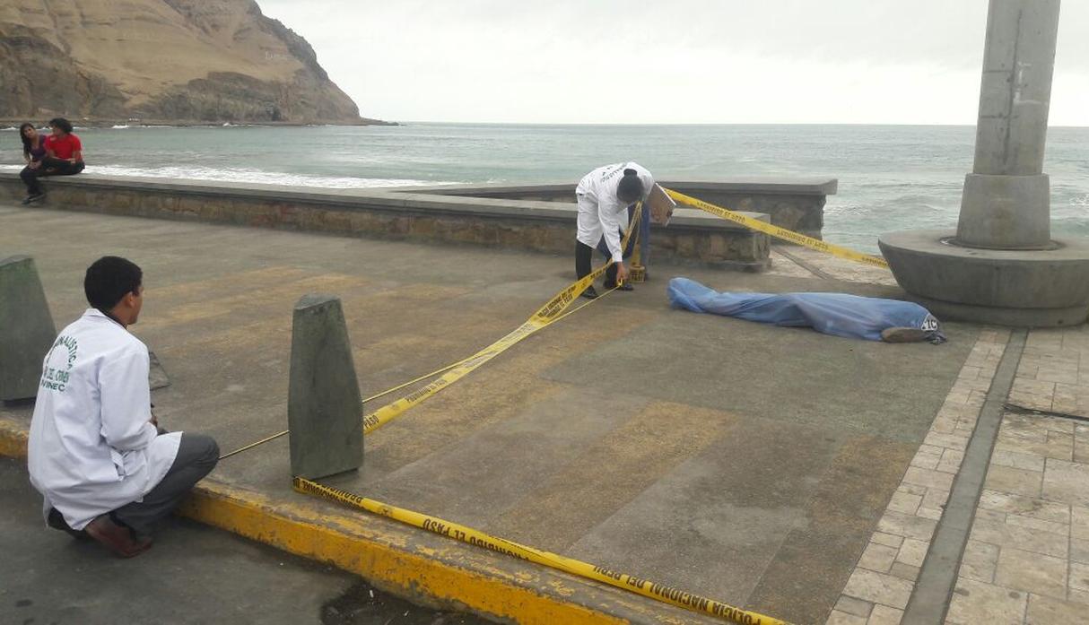 Ciudadano colombiano fue hallado muerto en playa de La Herradura. (Fotos: Óscar Paz / El Comercio)