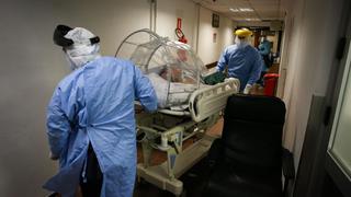 Uruguay se acerca a las 4.400 muertes por coronavirus y supera los 300.000 casos 