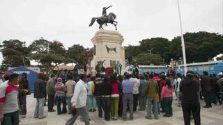 Pánico por sismo: pobladores de Ica y Moquegua tomaron plazas de armas y parques