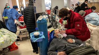 El drama en los hospitales de Shanghái, desbordados por la afluencia de enfermos de coronavirus 