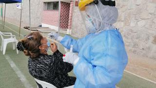 COVID-19: ciudadanos con síntomas del virus ya pueden tomarse pruebas moleculares gratuitas en centros de salud