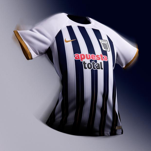 Alianza Lima presentó su nueva camiseta para el 2024, año que esperan sea histórico.