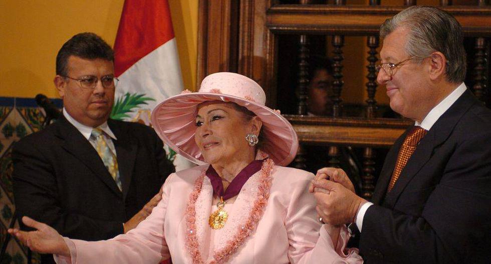 Un día como hoy pero en 2008 muere Yma Súmac, soprano peruana. (Foto: EFE)
