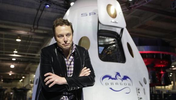 Elon Musk desarrollará flota de cientos de satélites