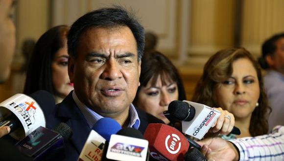 Velásquez Quesquén: “Lombardi parece vocero de Nicolás Maduro”