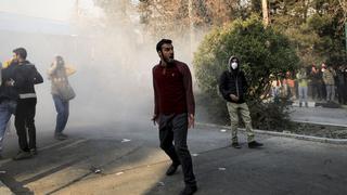 Diez muertos en las protestas que se extienden por Irán
