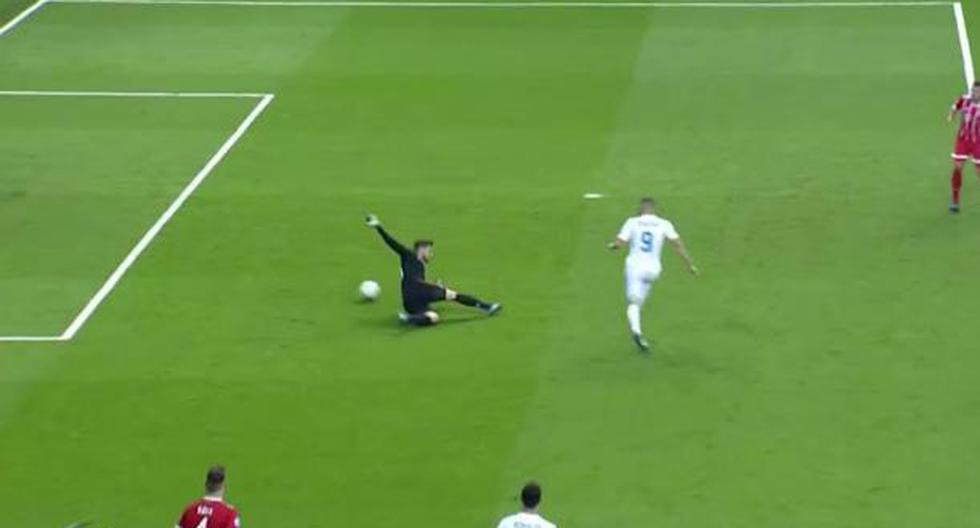 Karim Benzema anotó el segundo gol del Real Madrid tras un increíble erro del arquero Ulreich. (Video: YouTube)