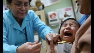 Puno: ante heladas vacunarán a más de 80.000 niños y adultos