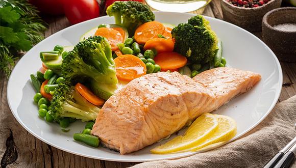 Los corredores, al tener mayor exigencia física, requieren mayor consumo de omega 3, por lo que se recomienda incluir dos o más porciones de pescado a la semana.