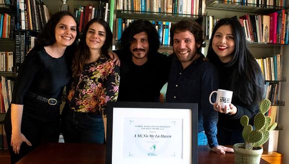 Los integrantes de la asociación peruana 'A mí no me la hacen' se mostraron felices y orgullosos por el premio obtenido | Foto: Facebook