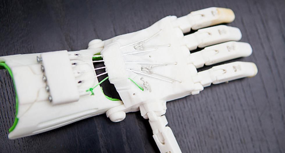 Tres estudiantes mexicanos diseñaron un material sintético capaz de regenerar huesos dentro de estructuras generadas mediante una impresora 3D. (Foto: Getty Images)